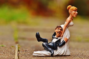 开云在线入口-羽毛球新人在国际赛场崭露头角，羽毛球运动员进场视频